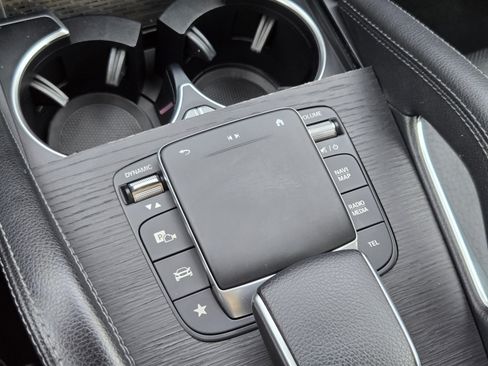Used 2021 Mercedes-Benz GLE 350 4MATIC image 14