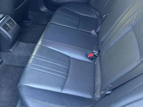 Used 2018 Honda Accord EX-L image 8