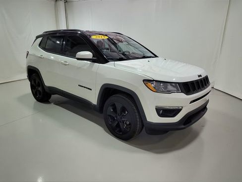 Used 2019 Jeep Compass Altitude image 2