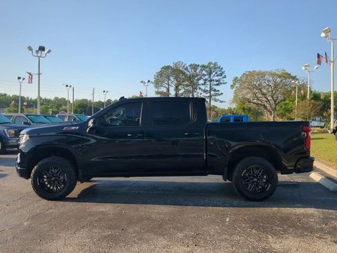 Used 2025 Chevrolet Silverado 1500 LT Trail Boss w/ Convenience Package II image 7