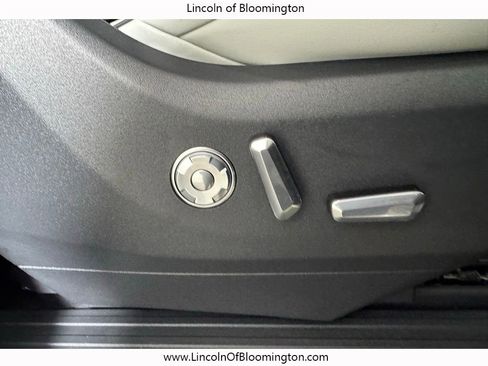 Certified 2025 Lincoln Navigator L Black Label w/ Black Label Special Edition AWD/4WD image 17