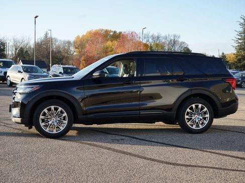 New 2026 Ford Explorer Active w/ Active Comfort Package image 7