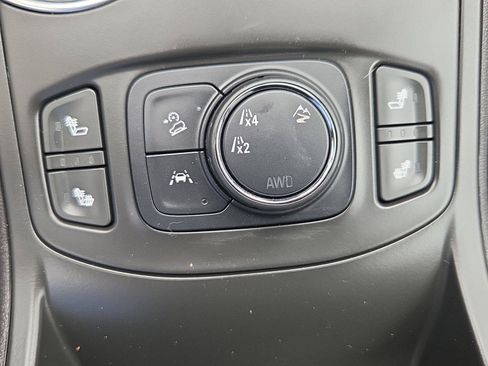 Used 2022 GMC Terrain SLT AWD/4WD image 13