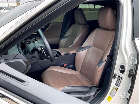 Used 2022 Lexus ES 350 w/ Accessory Package image 8