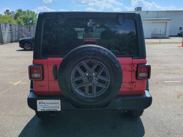 Used 2025 Jeep Wrangler Unlimited Sport AWD/4WD image 5