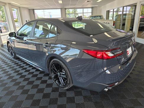 Certified 2025 Toyota Camry SE AWD/4WD image 5