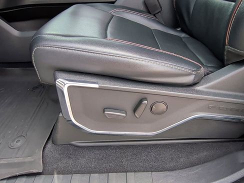 Used 2023 Ford F150 Lariat AWD/4WD image 13