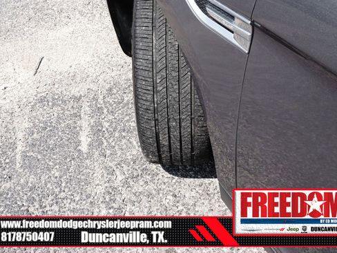 Used 2014 Ford Taurus SEL w/ Equipment Group 201A image 11