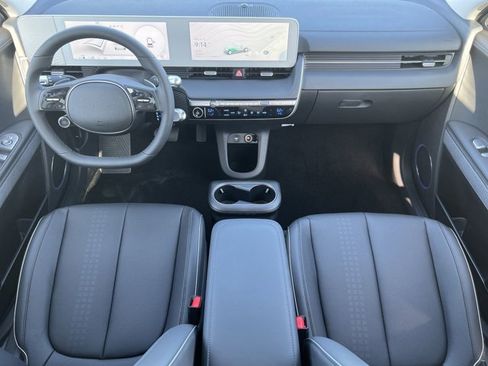 New 2023 Hyundai Ioniq 5 SEL image 3