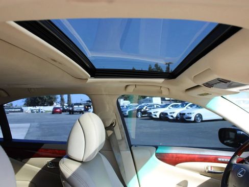 Used 2010 Lexus LS 460 RWD image 9
