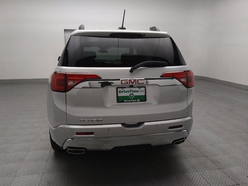 Used 2017 GMC Acadia Denali w/ Technology Package FWD image 6