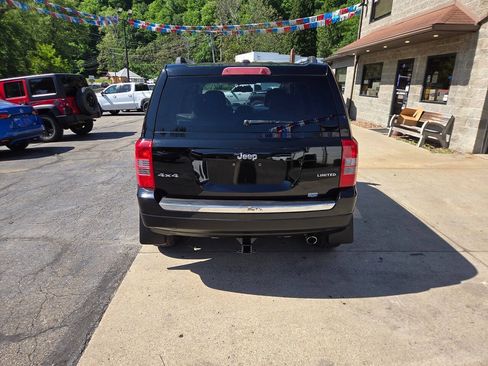 Used 2012 Jeep Patriot Limited w/ Sun/Sound Group AWD/4WD image 6