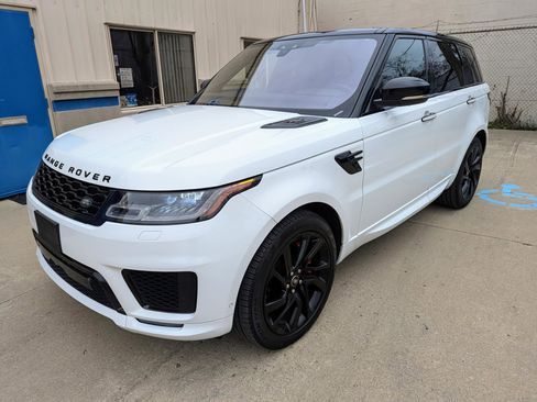 Used 2018 Land Rover Range Rover Sport HSE Dynamic image 1
