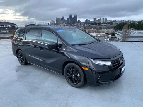 Certified 2023 Honda Odyssey Sport image 35