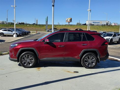 Used 2023 Toyota RAV4 Limited image 6