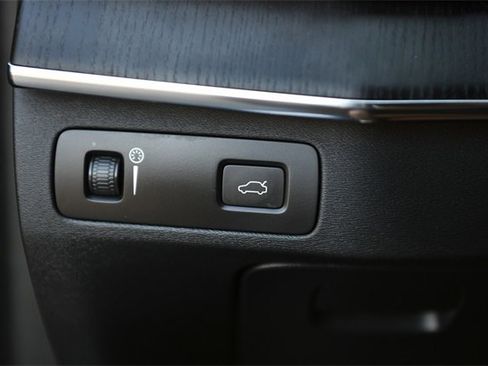 Used 2021 Volvo XC90 T6 Inscription w/ Protection Package Premier image 19