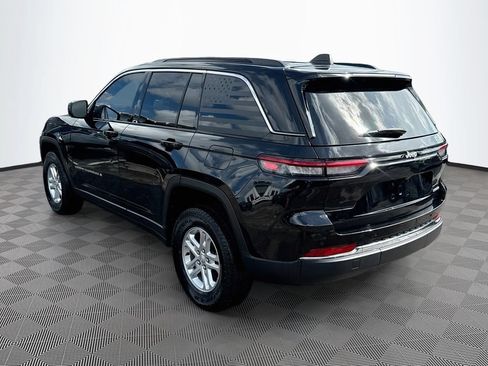 Used 2025 Jeep Grand Cherokee Laredo RWD image 8