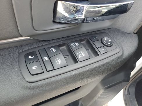 Used 2024 RAM 1500 Classic SLT AWD/4WD image 10
