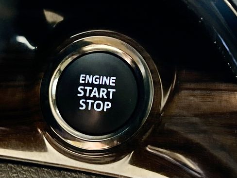 Used 2014 Toyota Avalon XLE Touring image 24