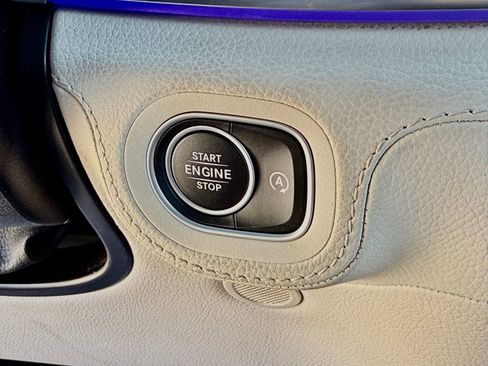 Used 2025 Mercedes-Benz GLE 350 4MATIC image 35