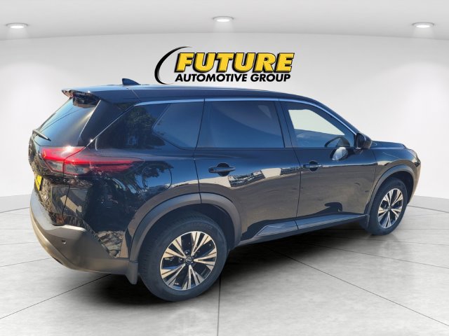 Certified 2023 Nissan Rogue SV FWD image 3