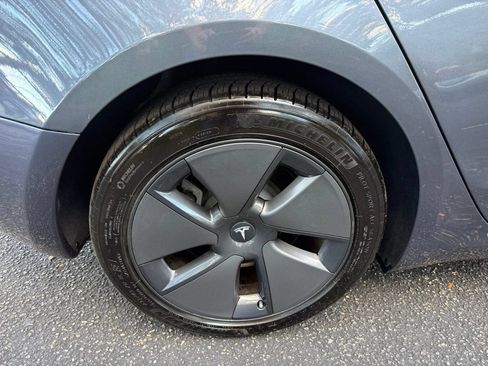 Used 2023 Tesla Model 3 Standard Range RWD image 34