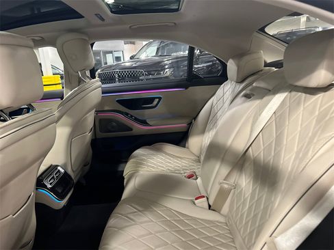 Used 2021 Mercedes-Benz S 500 S 500 image 22