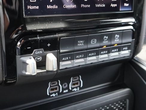 New 2026 RAM 4500 4x4 Crew Cab DRW w/ Laramie Trim Package image 37