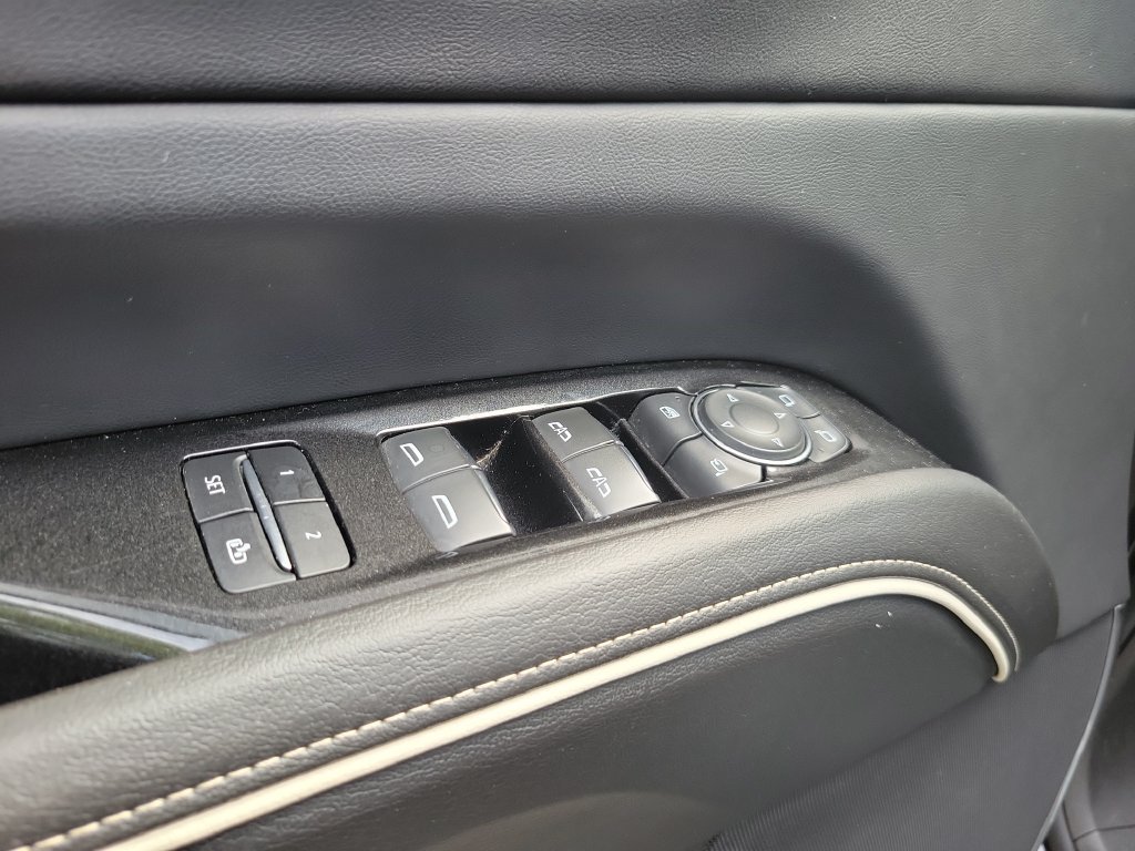 Used 2023 Cadillac Escalade ESV Premium Luxury RWD image 22