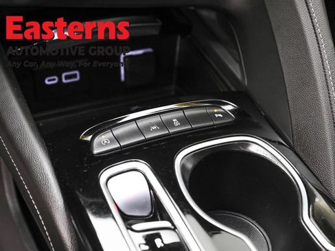 Used 2023 Buick Envision Preferred FWD image 21
