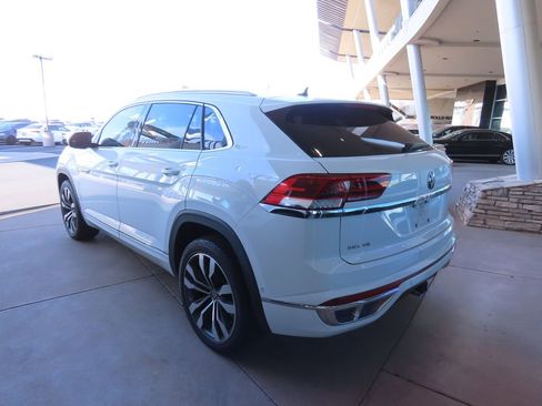 Used 2021 Volkswagen Atlas Cross Sport SEL Premium R-Line image 4
