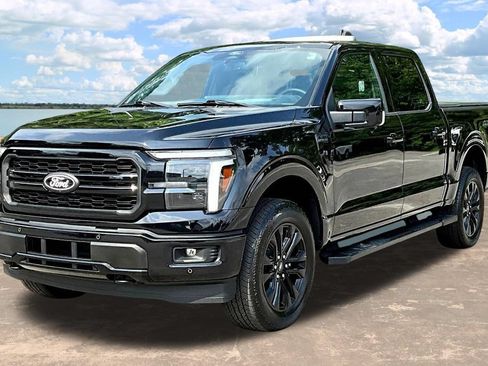 Used 2025 Ford F150 Lariat w/ Equipment Group 502A High AWD/4WD image 4