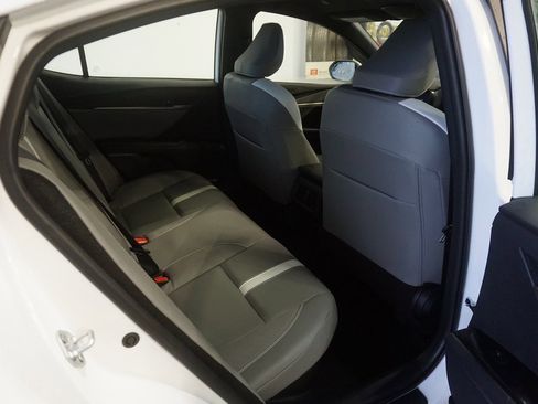 Certified 2025 Toyota Camry SE image 21