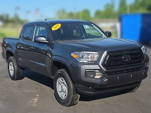 Used 2023 Toyota Tacoma SR AWD/4WD image 10