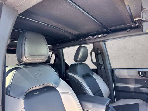 Used 2023 Ford Bronco Wildtrak image 7