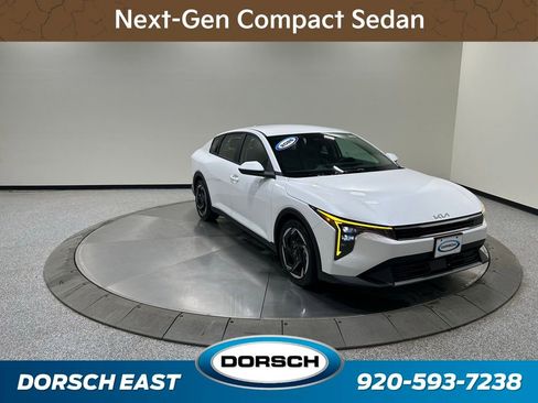 New 2026 Kia K4 EX FWD image 3