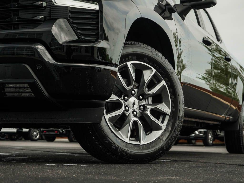 New 2026 Chevrolet Silverado 1500 RST w/ RST All Star Premium Package AWD/4WD image 6