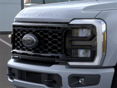 New 2026 Ford F350 Lariat w/ Black Appearance Package image 17
