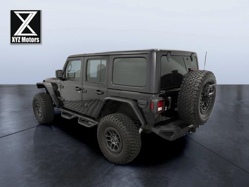 Used 2021 Jeep Wrangler Unlimited Rubicon w/ Xtreme Recon 35" Tire Package AWD/4WD image 4