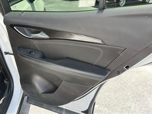 Used 2021 Buick Envision Essence w/ Sport Touring Package FWD image 15