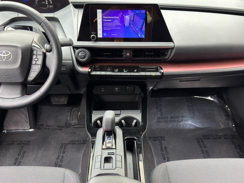 Used 2024 Toyota Prius Prime FWD image 22