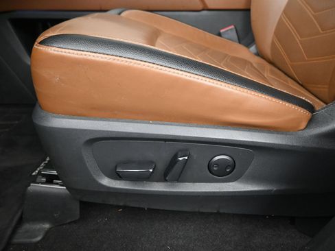 Certified 2023 Nissan Pathfinder Platinum w/ Cargo Package AWD/4WD image 10