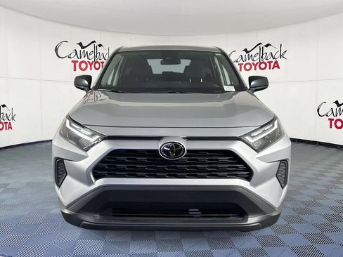 Used 2025 Toyota RAV4 LE AWD/4WD image 2