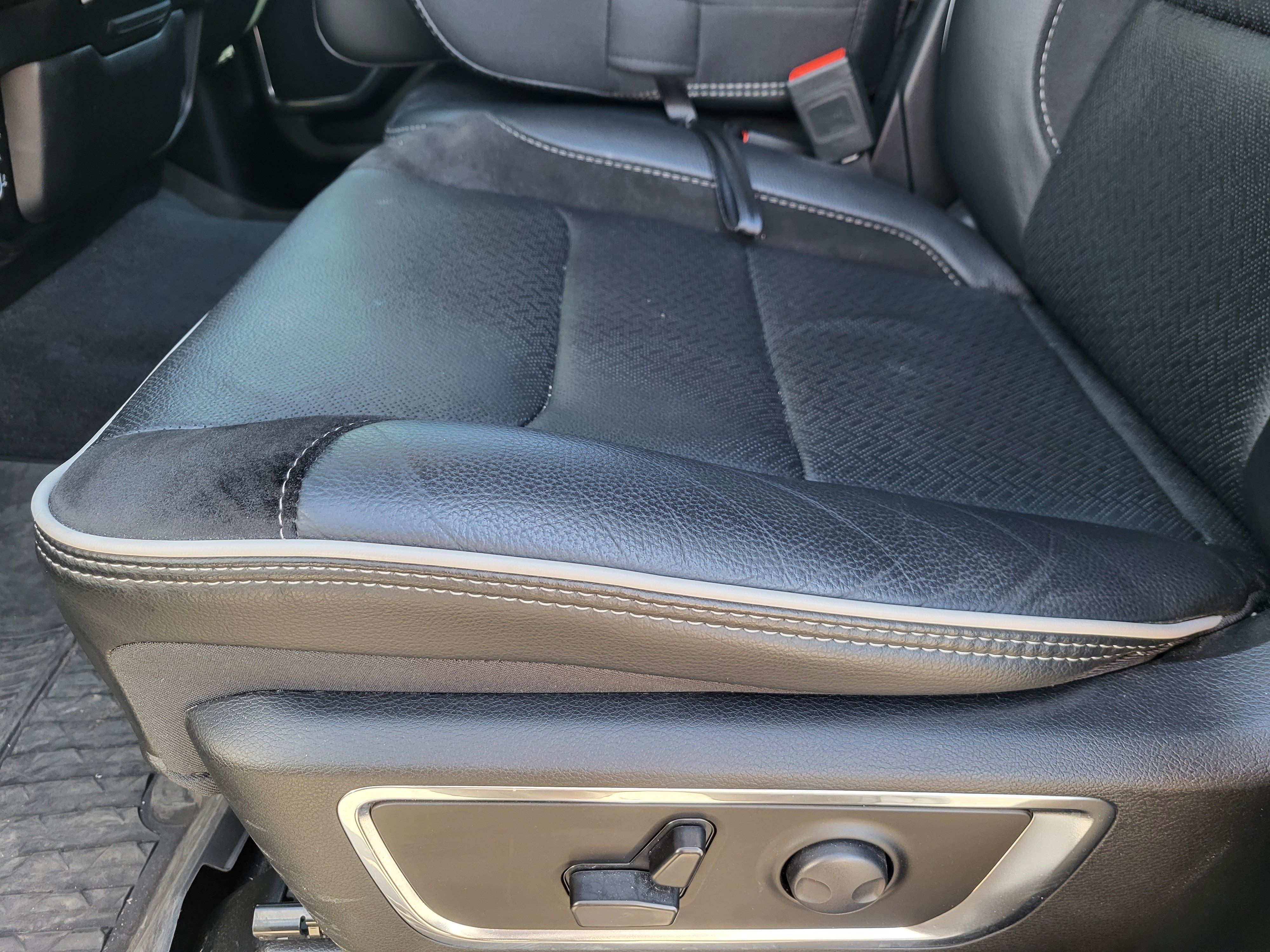 Used 2025 RAM 1500 Laramie AWD/4WD image 20