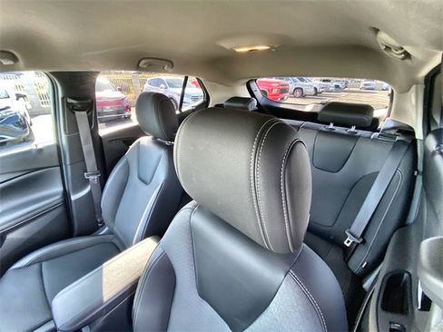 Used 2023 Buick Encore GX Preferred image 11