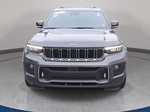 Used 2024 Jeep Grand Cherokee L Overland w/ Trailer Tow Package image 2