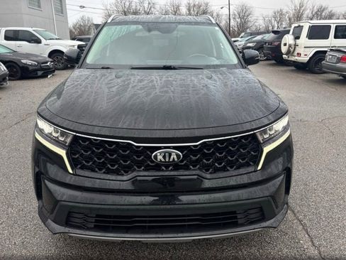 Used 2021 Kia Sorento S image 2