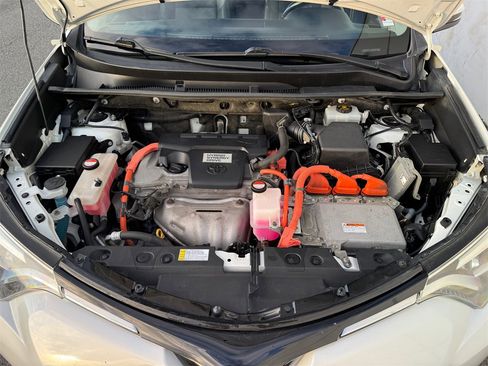 Used 2016 Toyota RAV4 Limited image 22