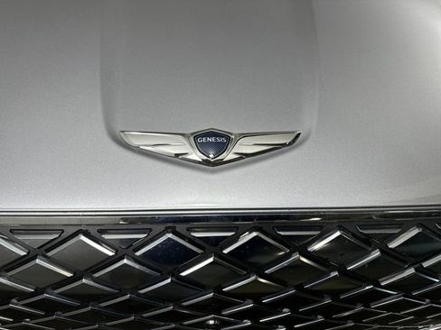 Used 2023 Genesis Electrified GV70 Advanced image 9