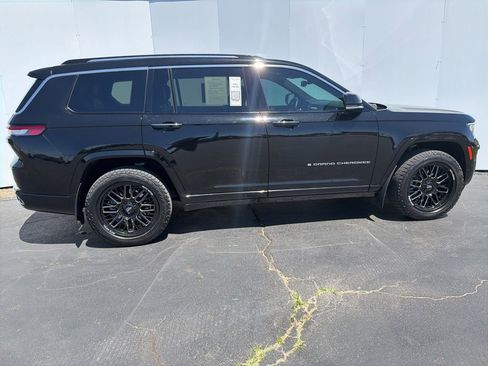 Used 2021 Jeep Grand Cherokee L Overland w/ Luxury Tech Group IV AWD/4WD image 3